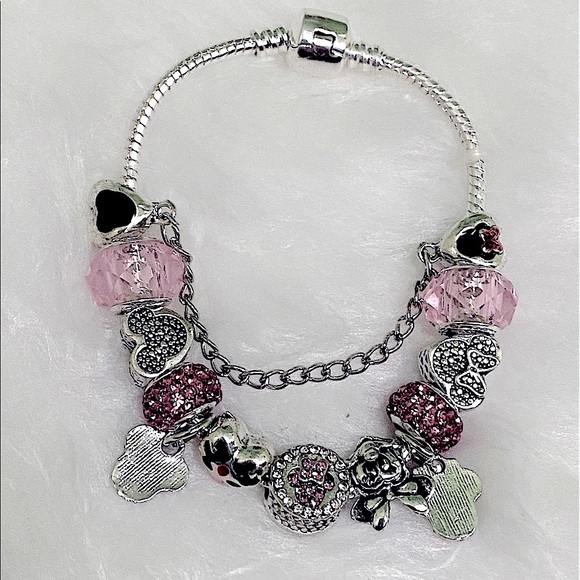 Mickey Minnie Mouse Bracelet Pendant - Picture 2 of 3